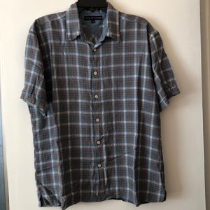 Tommy Hilfiger Mens L Shirt Short Sleeve Plaid Button Up Blue Red Green